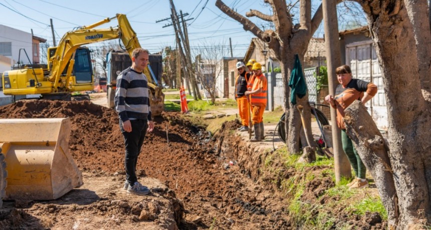Barrio Lubo: las obras de asfalto y cloacas avanzan por la calle San Luis