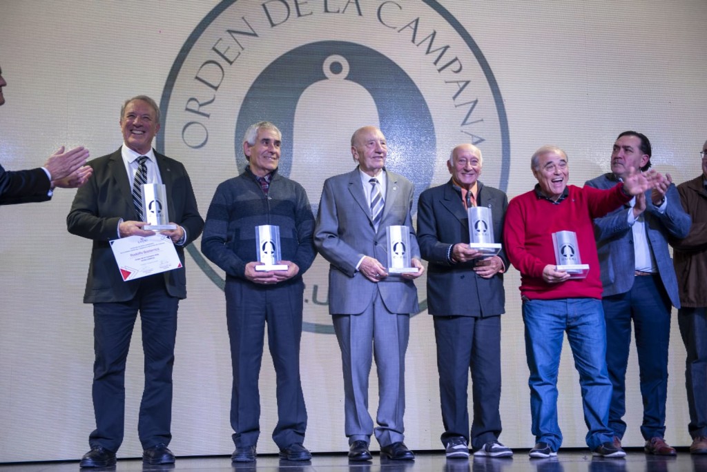La Orden de la Campana volvi&oacute; a distinguir a cinco vecinos que dejaron su huella en la comunidad
