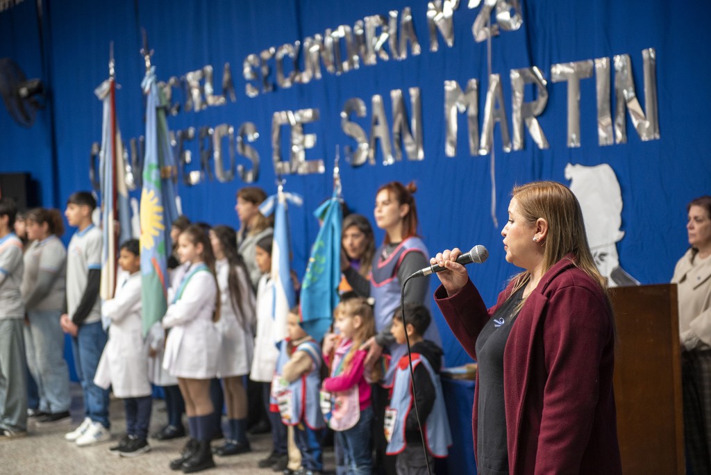 La Escuela Secundaria N&deg;26 ahora se llama &ldquo;Granaderos de San Mart&iacute;n&rdquo;