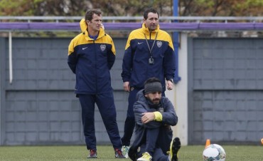 BOCA JUNIORS CONCENTRADO PARA EL "CL�SICO"