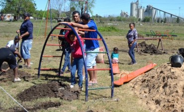 Vecinos del barrio San Luciano junto a Sebasti&aacute;n Abella est&aacute;n construyendo una plaza