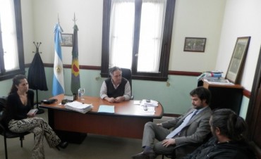 Funcionarios de la OPDS se reunieron en el HCD con Vecinos de Otamendi.