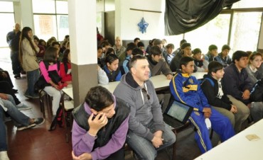Alumnos de la Escuela Agraria N&deg; 2 participaron  de la 12&deg; Marat&oacute;n Nacional de Lectura