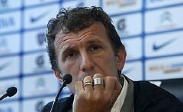 RODOLFO ARRUABARRENA ANALIZA EN CONFERENCIA DE PRENSA EL PARTIDO