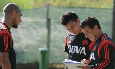 El plantel profesional de River Plate se entren&oacute; por la ma&ntilde;ana en el Estadio Monumental.