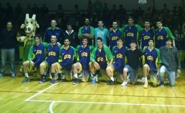 El Club Ciudad de Campana present&oacute; el plantel que disputar&aacute; el pr&oacute;ximo Torneo Provincial de Clubes 2015-16 