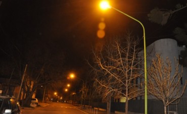 El Municipio trabaj&oacute; en la iluminaci&oacute;n p&uacute;blica en calle Las Heras, entre Av. Per&oacute;n y Capilla del Se&ntilde;or