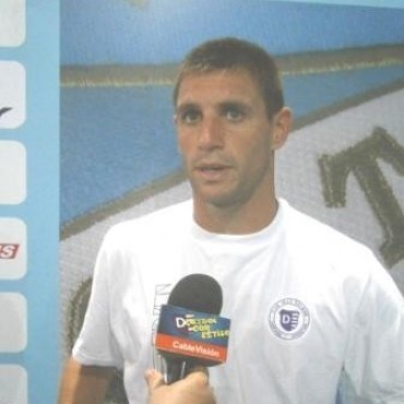 LOS JUGADORES DE VILLA DALMINE ANALIZAN EL EMPATE EN GUALEGUAYCH�