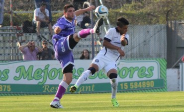 VILLA D�LMINE VENCI?&rsquo; AL PUNTERO PATRONATO DE PARAN� POR 1 A 0