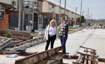 El Municipio avanza con la pavimentaci&oacute;n completa de los Barrios Malvinas y Federal