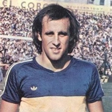 ROBERTO MOUZO UN IDOLO DE BOCA JUNIORS HABLO DE SUS PARTIDOS FRENTE A RIVER PLATE