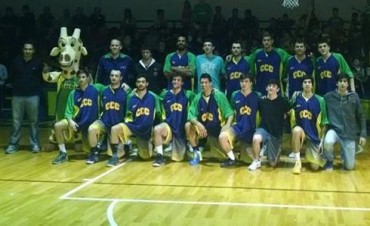 La Primera Divisi&oacute;n del Club Ciudad de Campana debuto con una derrota 