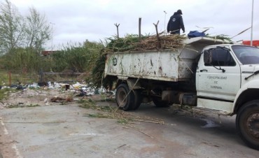 El Municipio limpi&oacute; un micro-basural existente debajo del puente de la Ruta N&ordm; 6
