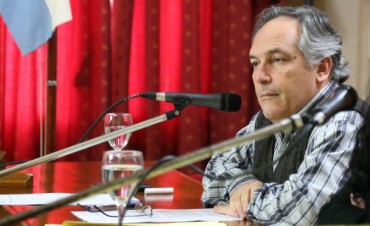 Juan Ghione: &ldquo;Dime con qui&eacute;n andas y te dir&eacute; qui&eacute;n eres...&rdquo;