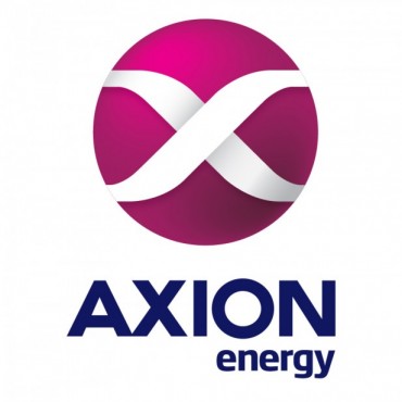 AXION ENERGY realiza una plantacion de arboles en la Costanera