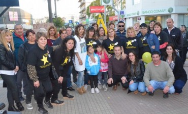 Madres Unidas de Campana inauguraron un monolito junto al Intendente
