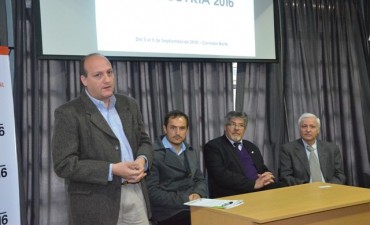 El Intendente encabez&oacute; la apertura de la Semana de la Industria 2016