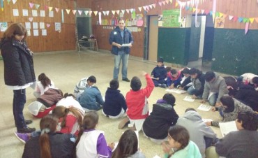 Contin&uacute;an las clases de la Escuela de Educaci&oacute;n Vial "Conduciendo-Se"