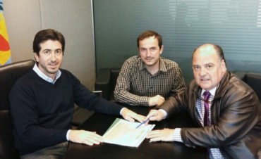 La provincia analizar&aacute; incluir la repavimentaci&oacute;n de la Ruta 4 en el Presupuesto 2017