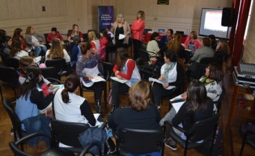 Fuerte trabajo del Municipio para posicionar a Campana como pionera en capacitaci&oacute;n docente 