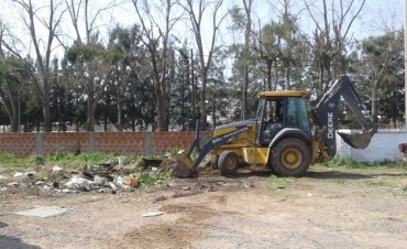 Se limpi&oacute; por completo el dep&oacute;sito municipal de la calle Yrigoyen
