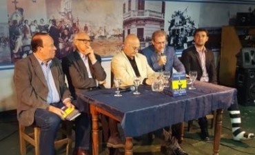 Ediciones Fabro present� el Libro: Con Alma y Coraz�n-el fen�meno Boca Bianchi