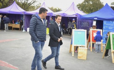 &ldquo;El Estado en tu barrio&rdquo;: el Intendente visit&oacute; los stands y convers&oacute; con los vecinos