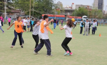 Unos 400 alumnos participaron de un Torneo Intercolegial de Handball 