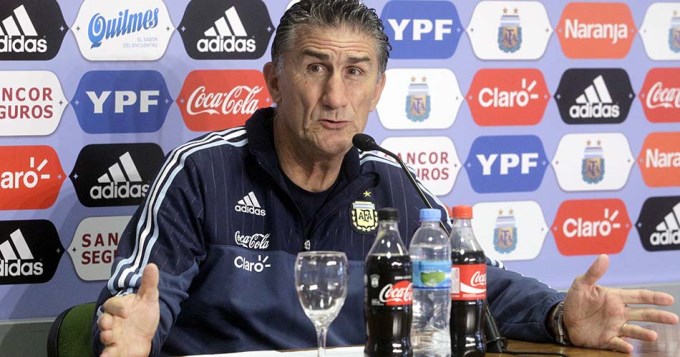 Bauza, pol&eacute;mico: "Barcelona no cuida a Messi"