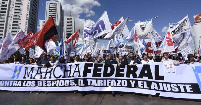 Miles de personas salieron a la calle por la Marcha Federal