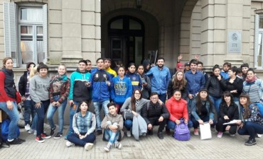 J&oacute;venes del programa &ldquo;Envi&oacute;n&rdquo; viajaron a la ciudad de Buenos Aires