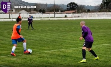 Villa D?&nbsp;lmine jug� su segundo amistoso y se despidi� de Balcarce