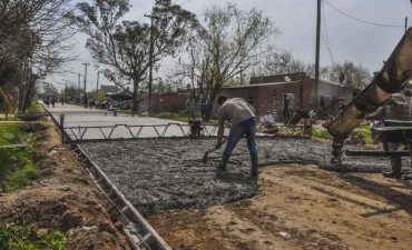 San Cayetano: avanza la pavimentaci&oacute;n de las calles del barrio   