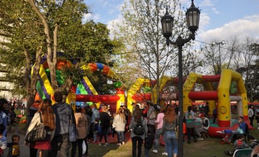 Miles de vecinos disfrutaron de la feria &ldquo;Sabores del mundo&rdquo; durante el fin de semana