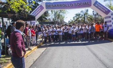 El Intendente acompa&ntilde;&oacute; la carrera 4K por el Centenario de la Escuela Normal 