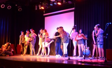 &ldquo;Est&uacute;pido Cupido&rdquo; se estren&oacute; con un sensacional &eacute;xito en el Teatro Pedro Barbero 
