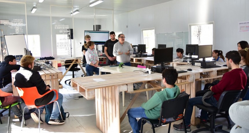 Rob&oacute;tica: tras la finalizaci&oacute;n del primer curso gratuito, abren una nueva inscripci&oacute;n      