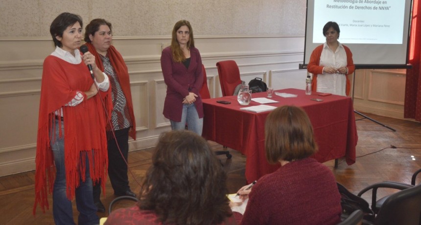 Más de 60 docentes se capacitaron en los derechos de los niños, niñas y adolescentes
