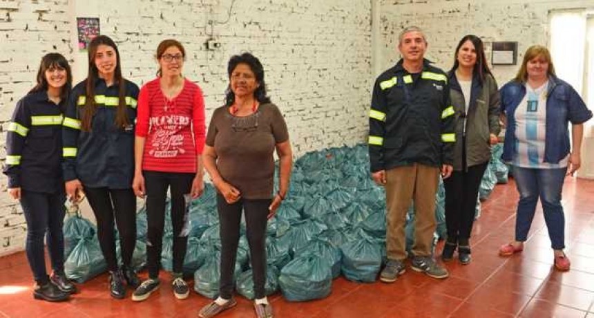  Se entregaron los 4 mil kilos de alimentos no perecederos reunidos en la 10K Tenaris