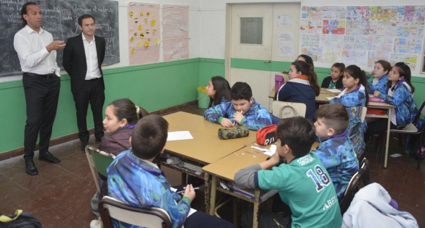 El programa &ldquo;J&oacute;venes en movimiento&rdquo; sigue recorriendo las escuelas