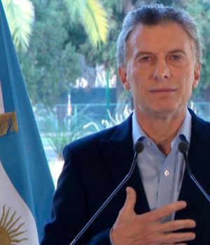 El Presidente Macri lanza un paquete de medidas y achica su gabinete