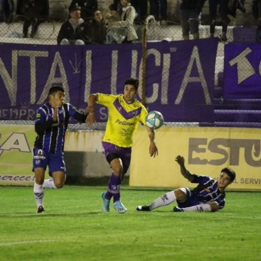 Villa D&aacute;lmine empat&oacute; 1 a 1 con Almagro