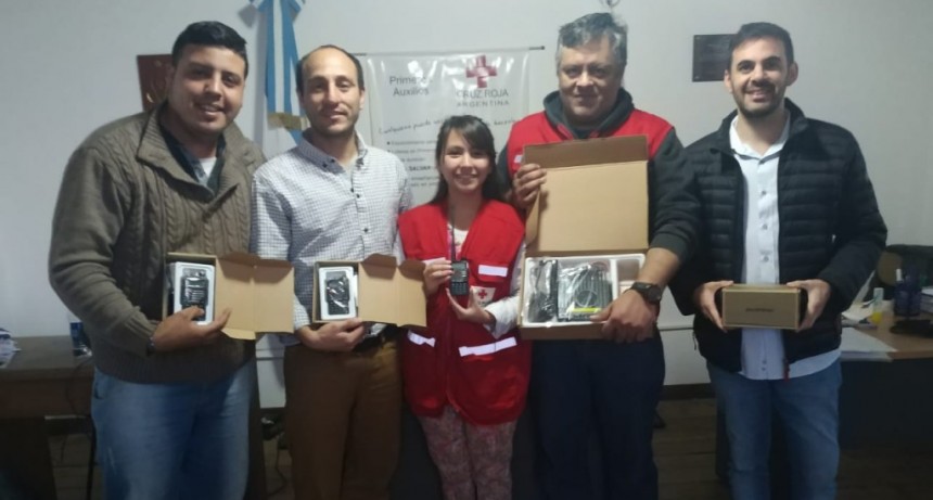  EL MID CAMPANA ENTREG&Oacute; EQUIPAMIENTO A LA CRUZ ROJA