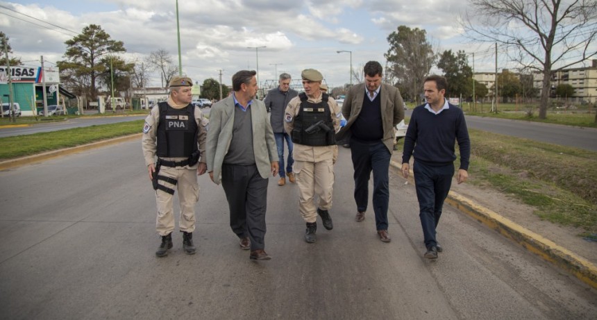 Abella y Burzaco coordinaron acciones para intensificar la presencia de Prefectura 