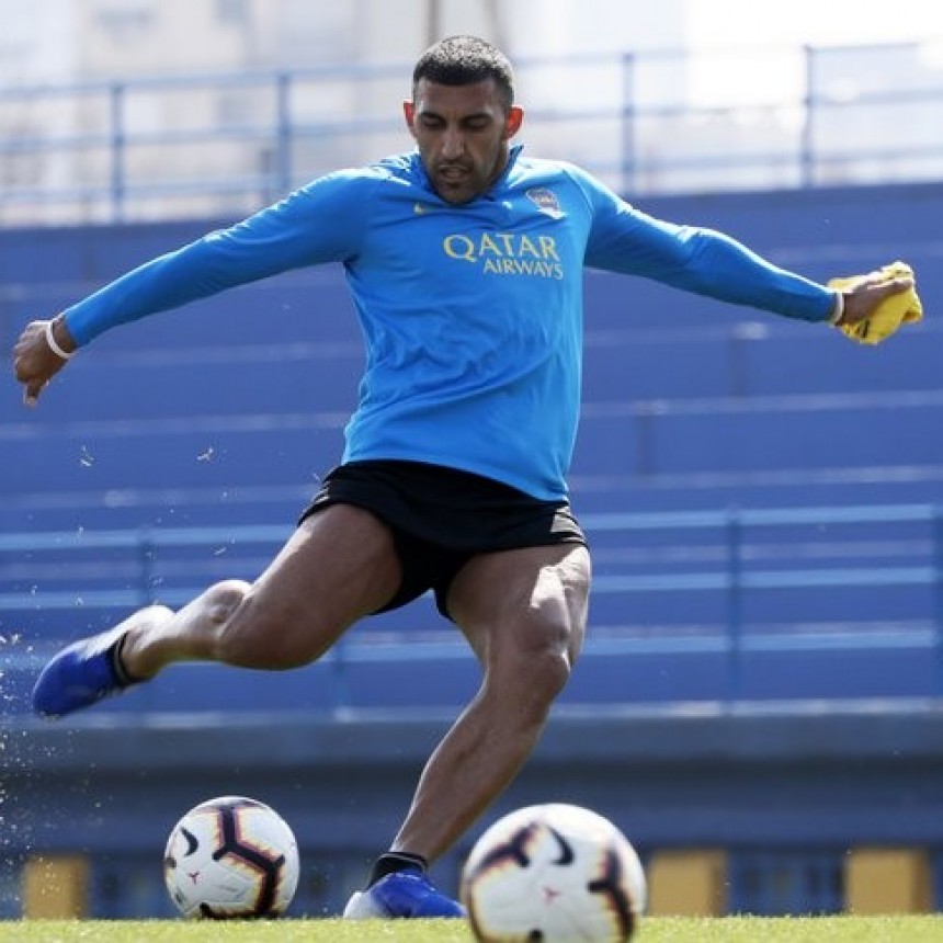 Boca recupera a Z&aacute;rate y a Salvio para defender la punta ante San Lorenzo