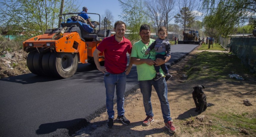 Comenz&oacute; una importante obra de asfalto en Las Praderas