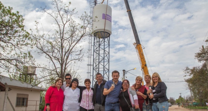El Municipio instal&oacute; un tanque de agua de 75.000 litros en Las Praderas