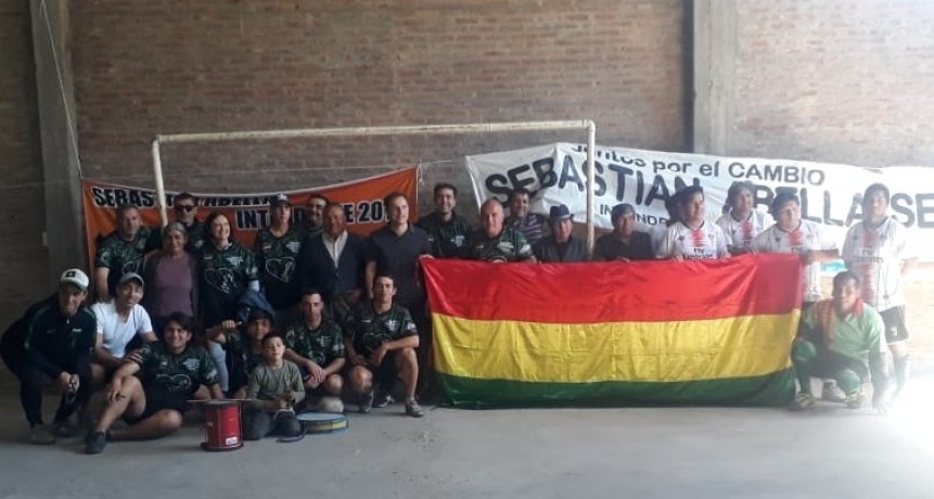Abella comparti&oacute; un grato momento con vecinos de R&iacute;o Luj&aacute;n