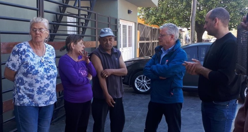 Rub&eacute;n Romano recorri&oacute; B&deg; Dallera y charlo con vecinos y comerciantes