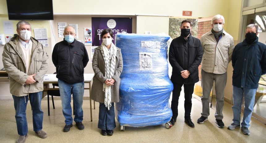 El Hospital San José ahora cuenta con una nueva mesa de anestesia 